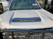 2020 Chevrolet Silverado 2500HD LTZ z VIN 1GC4YPEY5LF219250, wystawiony jako Copart lot #72065755 z przebiegiem Nie podano mil oraz Szkoda całkowita • Salvage title. Historia ofert i sprzedaży dostępna na DreamBid. Obrazek 11.