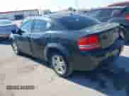2010 Dodge Avenger Express z VIN 1B3CC1FB7AN210944, wystawiony jako IAAI lot #43473880 z przebiegiem 159 311 mil mil oraz . Historia ofert i sprzedaży dostępna na DreamBid. Obrazek 3.