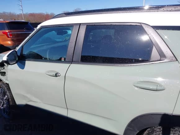 2024 Chevrolet TrailBlazer ACTIV с VIN KL79MSSL2RB091401, выставлен на аукционе IAAI как лот 41807610 с пробегом 9 610 миль миль и . История ставок и продаж доступна на DreamBid. Изображение 15.