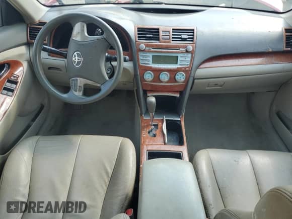 2009 Toyota Camry z VIN 4T1BE46K09U382655, wystawiony jako Copart lot #80405155 z przebiegiem Nie podano mil oraz Szkoda całkowita • Salvage title. Historia ofert i sprzedaży dostępna na DreamBid. Obrazek 8.