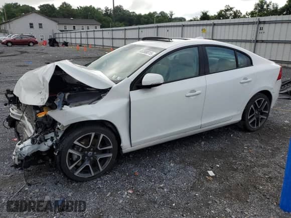 2018 Volvo S60 Dynamic с VIN YV140MTL3J2460266, выставлен на аукционе Copart как лот 65308015 с пробегом 42 832 миль миль и Списание • Salvage title. История ставок и продаж доступна на DreamBid. Изображение 1.
