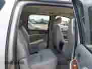 2007 Chevrolet Suburban LTZ z VIN 3GNFC16J77G318878, wystawiony jako IAAI lot #43017811 z przebiegiem 293 693 mil mil oraz . Historia ofert i sprzedaży dostępna na DreamBid. Obrazek 8.