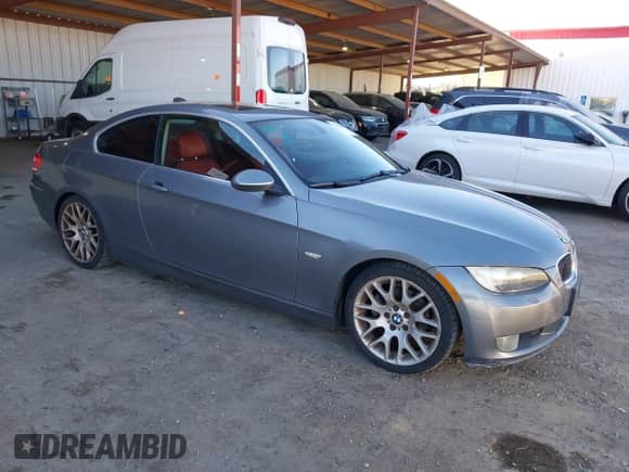 2007 BMW 3 Series 328i with VIN WBAWB33567PV72573, listed as a IAAI auction lot 41302455 with 136,959 mi miles and . Bid and sale history available at DreamBid. Image 1.