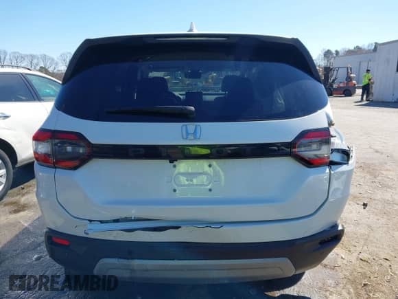 2024 Honda Pilot EX-L with VIN 5FNYG2H57RB001333, listed as a IAAI auction lot 41707956 with 35,865 mi miles and . Bid and sale history available at DreamBid. Image 16.