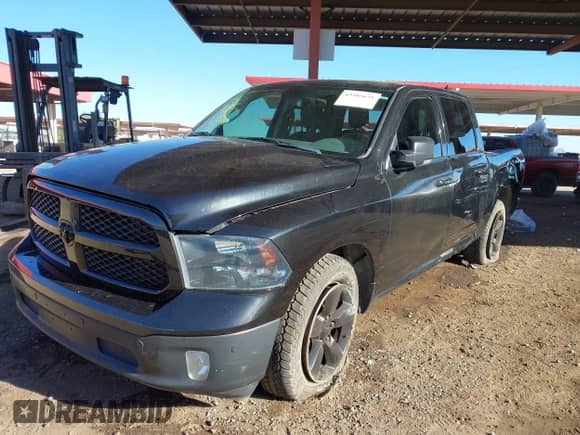 2019 Ram 1500 Warlock с VIN 1C6RR7LT3KS519053, выставлен на аукционе IAAI как лот 43385631 с пробегом 205 848 миль миль и . История ставок и продаж доступна на DreamBid. Изображение 2.