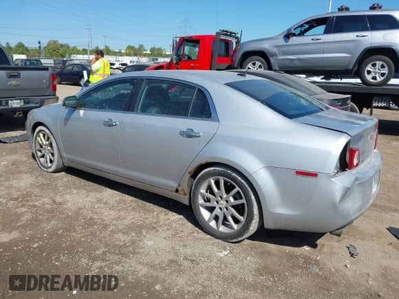 2011 Chevrolet Malibu LTZ with VIN 1G1ZE5E7XBF184030, listed as a IAAI auction lot 43106437 with Not provided miles and . Bid and sale history available at DreamBid. Image 3.