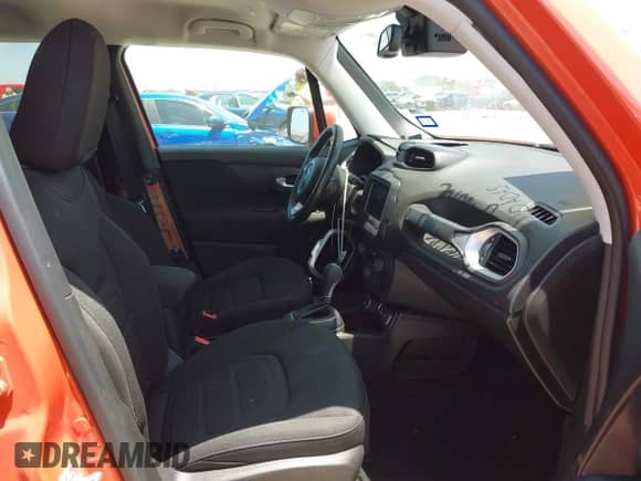 2018 Jeep Renegade Latitude with VIN ZACCJBBB3JPG86356, listed as a IAAI auction lot 42770746 with 41,571 mi miles and . Bid and sale history available at DreamBid. Image 5.