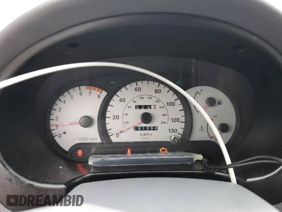 2002 Hyundai Accent GS z VIN KMHCG35CX2U210657, wystawiony jako Copart lot #85131504 z przebiegiem 91 354 mil mil oraz Czysty tytuł • Clean title. Historia ofert i sprzedaży dostępna na DreamBid. Obrazek 9.