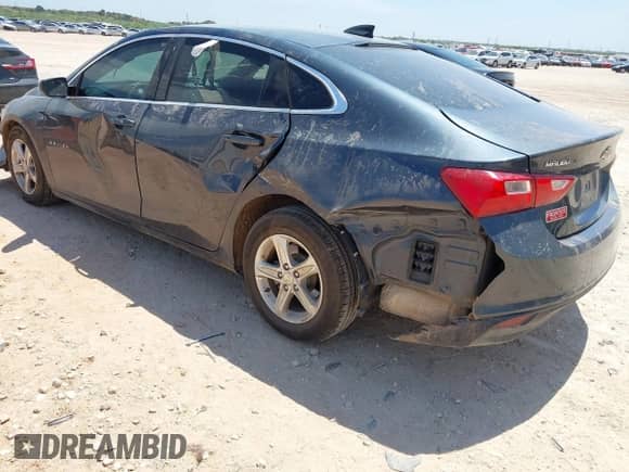 2021 Chevrolet Malibu LS z VIN 1G1ZB5ST8MF078723, wystawiony jako IAAI lot #42819049 z przebiegiem 104 838 mil mil oraz . Historia ofert i sprzedaży dostępna na DreamBid. Obrazek 3.