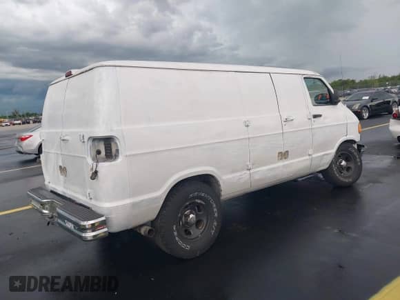 2003 Dodge RAM с VIN 2D7HB11X33K529188, выставлен на аукционе IAAI как лот 42393134 с пробегом 143 467 миль миль и . История ставок и продаж доступна на DreamBid. Изображение 4.