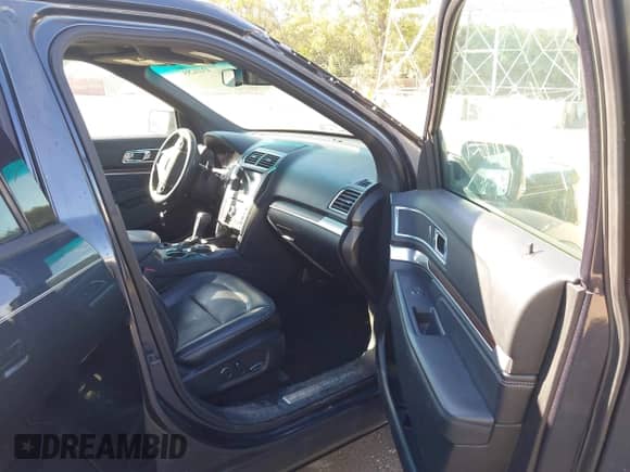 2017 Ford Explorer Limited z VIN 1FM5K7FH7HGB20706, wystawiony jako IAAI lot #43416295 z przebiegiem 145 351 mil mil oraz . Historia ofert i sprzedaży dostępna na DreamBid. Obrazek 5.