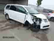 2015 Toyota Sienna LE z VIN 5TDKK3DC1FS585864, wystawiony jako IAAI lot #43453737 z przebiegiem 150 074 mil mil oraz . Historia ofert i sprzedaży dostępna na DreamBid. Obrazek 1.