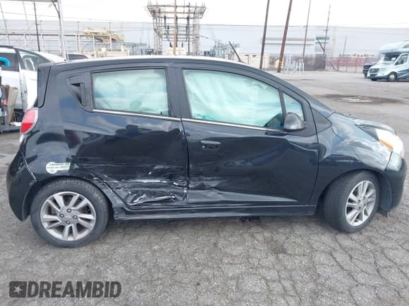 2014 Chevrolet Spark LT с VIN KL8CL6S03EC515318, выставлен на аукционе IAAI как лот 42130495 с пробегом 56 208 миль миль и . История ставок и продаж доступна на DreamBid. Изображение 6.