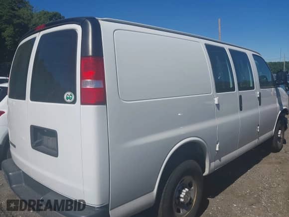 2020 Chevrolet Express Cargo with VIN 1GCWGAFP0L1275091, listed as a IAAI auction lot 43069625 with 65,952 mi miles and . Bid and sale history available at DreamBid. Image 4.