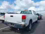 2012 Toyota Tundra z VIN 5TFRU5F10CX026554, wystawiony jako IAAI lot #43010233 z przebiegiem 221 656 mil mil oraz . Historia ofert i sprzedaży dostępna na DreamBid. Obrazek 4.