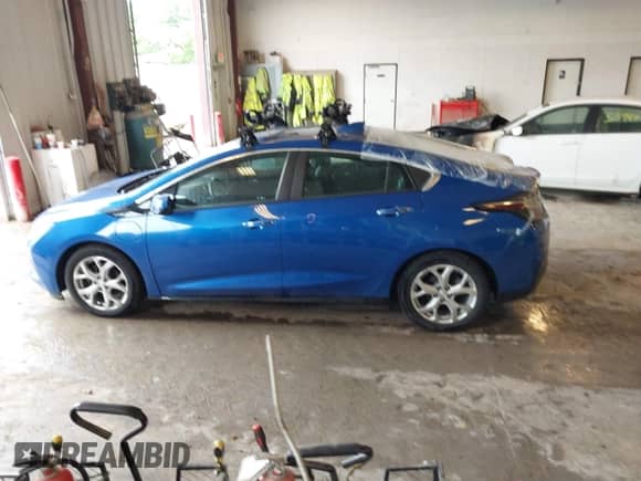 2017 Chevrolet Volt Premier с VIN 1G1RD6S58HU161684, выставлен на аукционе IAAI как лот 42405321 с пробегом 117 017 миль миль и . История ставок и продаж доступна на DreamBid. Изображение 14.