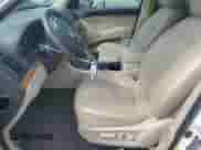 2012 Hyundai Veracruz GLS z VIN KM8NUDCC0CU197395, wystawiony jako Copart lot #58923605 z przebiegiem 119 138 mil mil oraz Szkoda całkowita • Salvage title. Historia ofert i sprzedaży dostępna na DreamBid. Obrazek 7.