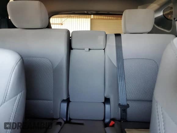 2017 Hyundai Santa Fe 2.4L с VIN 5XYZTDLB8HG392640, выставлен на аукционе Copart как лот 82265065 с пробегом 93 953 миль миль и Списание • Salvage title. История ставок и продаж доступна на DreamBid. Изображение 10.