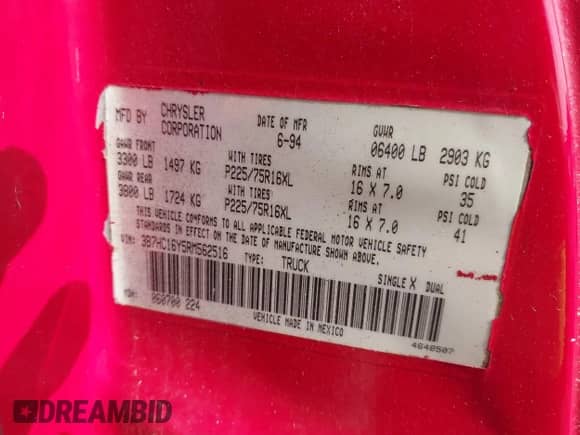 1994 Dodge 1500 z VIN 3B7HC16Y5RM562516, wystawiony jako IAAI lot #42290588 z przebiegiem 210 155 mil mil oraz . Historia ofert i sprzedaży dostępna na DreamBid. Obrazek 9.