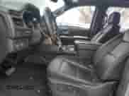 2023 Chevrolet Suburban High Country z VIN 1GNSKGKL9PR211956, wystawiony jako Copart lot #47473585 z przebiegiem 52 440 mil mil oraz Szkoda całkowita • Salvage title. Historia ofert i sprzedaży dostępna na DreamBid. Obrazek 7.