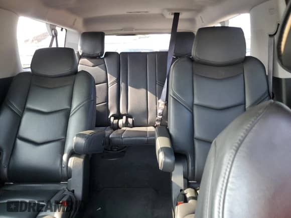 2017 Cadillac Escalade ESV Premium Luxury с VIN 1GYS4JKJ5HR115090, выставлен на аукционе Copart как лот 64448905 с пробегом 118 398 миль миль и Списание • Salvage title. История ставок и продаж доступна на DreamBid. Изображение 10.