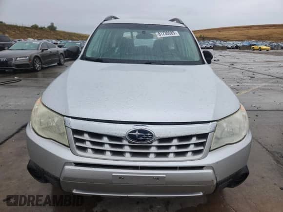 2011 Subaru Forester X z VIN JF2SHBBC9BG723345, wystawiony jako Copart lot #81730085 z przebiegiem 173 477 mil mil oraz Szkoda całkowita • Salvage title. Historia ofert i sprzedaży dostępna na DreamBid. Obrazek 5.