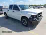 2017 Ram 1500 Express z VIN 3C6RR6KT2HG602078, wystawiony jako IAAI lot #43086922 z przebiegiem 195 271 mil mil oraz . Historia ofert i sprzedaży dostępna na DreamBid. Obrazek 1.