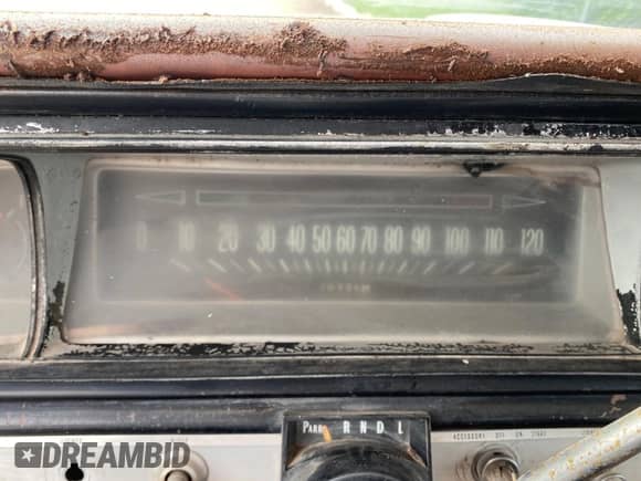 1966 Chevrolet Impala с VIN 164376R130769, выставлен на аукционе Copart как лот 56249945 с пробегом 26 996 миль миль и Чистый • Clean title. История ставок и продаж доступна на DreamBid. Изображение 8.
