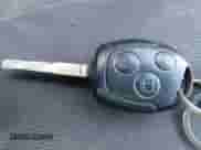 2011 Ford Fiesta SE z VIN 3FADP4BJ4BM105463, wystawiony jako IAAI lot #43338367 z przebiegiem 75 995 mil mil oraz . Historia ofert i sprzedaży dostępna na DreamBid. Obrazek 11.