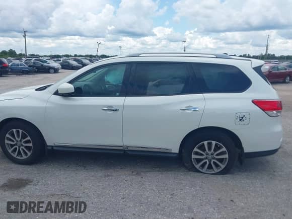 2015 Nissan Pathfinder SV с VIN 5N1AR2MN0FC707145, выставлен на аукционе IAAI как лот 41697576 с пробегом 104 252 миль миль и . История ставок и продаж доступна на DreamBid. Изображение 15.