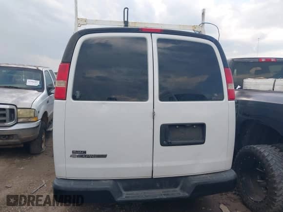 2017 Chevrolet Express Cargo with VIN 1GCWGAFF0H1112262, listed as a IAAI auction lot 42949804 with 229,746 mi miles and . Bid and sale history available at DreamBid. Image 16.