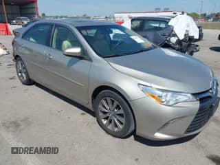 2017 Toyota Camry SE with VIN 4T1BF1FK3HU683981, listed as a IAAI auction lot 43105349 with 82,423 mi miles and . Bid and sale history available at DreamBid. Image 1.
