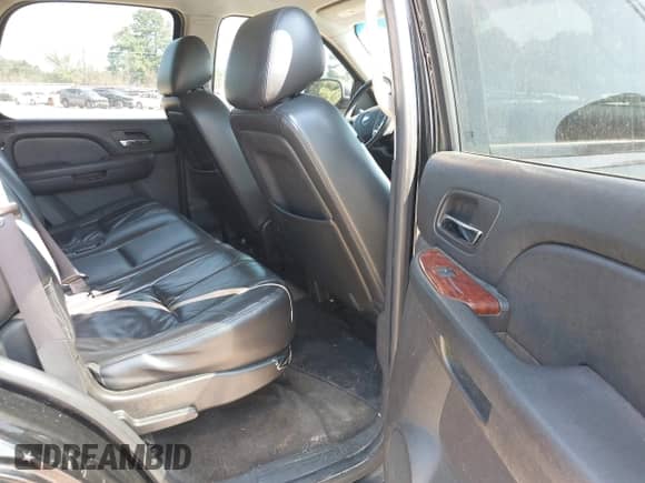 2014 Chevrolet Tahoe LT с VIN 1GNSCBE04ER200510, выставлен на аукционе IAAI как лот 43201364 с пробегом 234 649 миль миль и . История ставок и продаж доступна на DreamBid. Изображение 8.