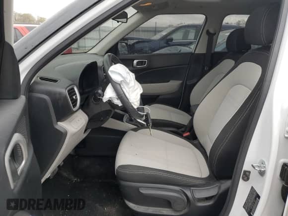 2022 Hyundai Venue SEL с VIN KMHRC8A3XNU166821, выставлен на аукционе Copart как лот 49512624 с пробегом 26 173 миль миль и Списание • Salvage title. История ставок и продаж доступна на DreamBid. Изображение 7.
