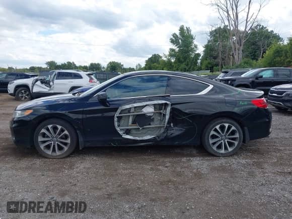 2015 Honda Accord EX-L z VIN 1HGCT2B81FA009300, wystawiony jako IAAI lot #43136374 z przebiegiem 94 749 mil mil oraz . Historia ofert i sprzedaży dostępna na DreamBid. Obrazek 14.