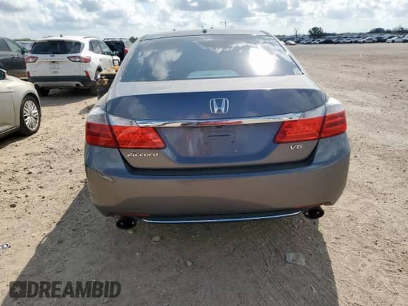 2014 Honda Accord EX-L with VIN 1HGCR3F88EA040752, listed as a Copart auction lot 72060455 with 193,678 mi miles and Salvage title. Bid and sale history available at DreamBid. Image 6.