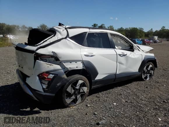 2024 Hyundai Kona Limited с VIN KM8HECA35RU051932, выставлен на аукционе Copart как лот 71895305 с пробегом 14 169 миль миль и Списание • Salvage title. История ставок и продаж доступна на DreamBid. Изображение 3.