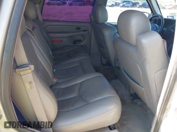 2004 Chevrolet Tahoe LT с VIN 1GNEC13Z54R268368, выставлен на аукционе IAAI как лот 42245314 с пробегом 182 977 миль миль и . История ставок и продаж доступна на DreamBid. Изображение 8.