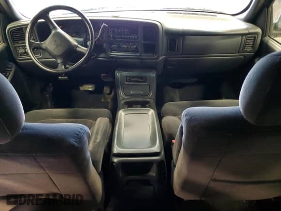 2002 Chevrolet Silverado 1500HD LT with VIN 1GCGK13U32F147989, listed as a Copart auction lot 82809134 with Not provided miles and Non repairable. Bid and sale history available at DreamBid. Image 8.