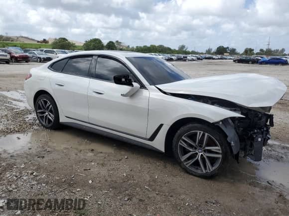 2023 BMW 4 Series 430i z VIN WBA63AV0XPFN78739, wystawiony jako Copart lot #51443495 z przebiegiem 67 708 mil mil oraz Czysty tytuł • Clean title. Historia ofert i sprzedaży dostępna na DreamBid. Obrazek 4.