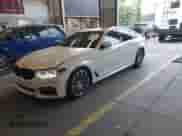 2018 BMW 5 Series 540i xDrive с VIN WBAJE7C57JG892405, выставлен на аукционе IAAI как лот 43156431 с пробегом 74 598 миль миль и . История ставок и продаж доступна на DreamBid. Изображение 2.