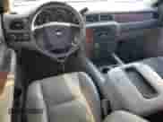 2008 Chevrolet Silverado 3500HD DRW LTZ с VIN 1GCJK33608F111611, выставлен на аукционе Copart как лот 76244664 с пробегом 287 483 миль миль и Списание • Salvage title. История ставок и продаж доступна на DreamBid. Изображение 8.