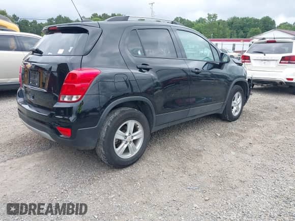 2022 Chevrolet Trax LT с VIN KL7CJPSM0NB567868, выставлен на аукционе IAAI как лот 42936909 с пробегом 22 155 миль миль и . История ставок и продаж доступна на DreamBid. Изображение 4.