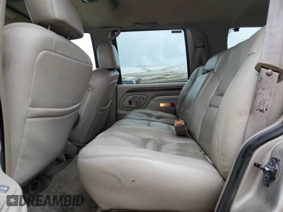 2000 Cadillac Escalade z VIN 1GYEK13RXYR103671, wystawiony jako Copart lot #48146125 z przebiegiem 271 195 mil mil oraz Szkoda całkowita • Salvage title. Historia ofert i sprzedaży dostępna na DreamBid. Obrazek 11.