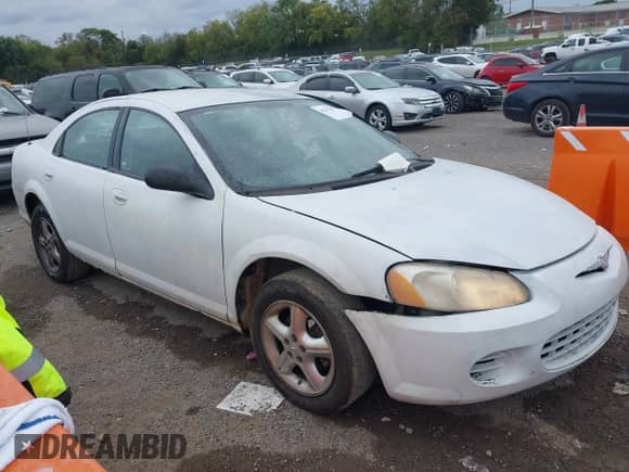 2002 Dodge Stratus SXT with VIN 1B3EL46X72N313353, listed as a IAAI auction lot 43379382 with 223,451 mi miles and . Bid and sale history available at DreamBid. Image 1.