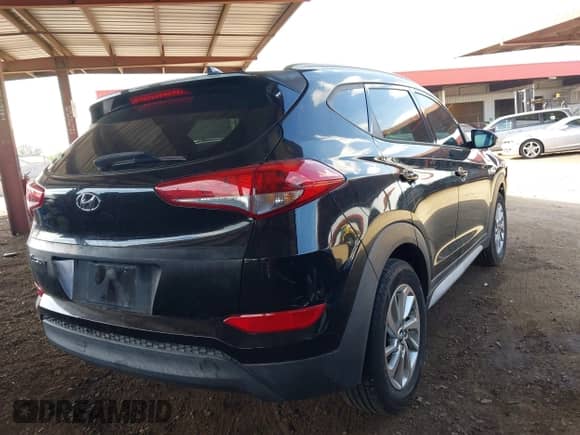 2018 Hyundai Tucson SEL with VIN KM8J33A48JU682212, listed as a IAAI auction lot 43269075 with 113,147 mi miles and . Bid and sale history available at DreamBid. Image 4.