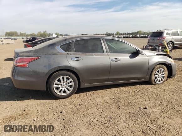 2015 Nissan Altima 2.5 with VIN 1N4AL3AP0FC283067, listed as a Copart auction lot 84791725 with 147,034 mi miles and Salvage title. Bid and sale history available at DreamBid. Image 3.
