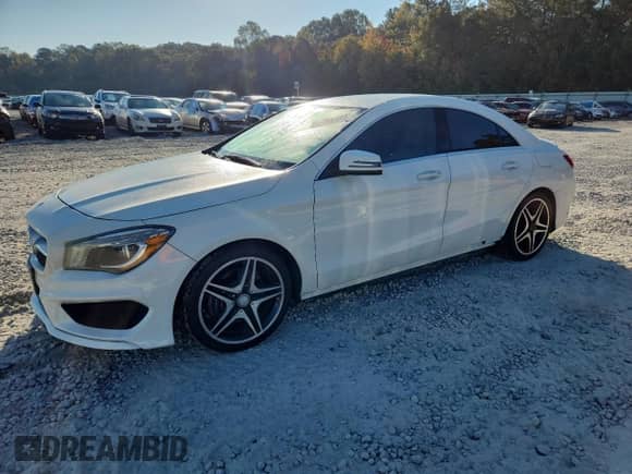 2014 Mercedes-Benz CLA 250 с VIN WDDSJ4EB9EN119494, выставлен на аукционе Copart как лот 87072495 с пробегом 215 745 миль миль и Списание • Salvage title. История ставок и продаж доступна на DreamBid. Изображение 1.