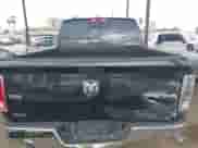 2017 Ram 1500 Laramie z VIN 1C6RR7NT0HS661236, wystawiony jako IAAI lot #41782370 z przebiegiem 110 870 mil mil oraz . Historia ofert i sprzedaży dostępna na DreamBid. Obrazek 16.