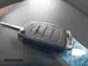 2015 Hyundai Santa Fe with VIN 5XYZUDLB5FG286866, listed as a IAAI auction lot 42641010 with 124,000 mi miles and . Bid and sale history available at DreamBid. Image 11.